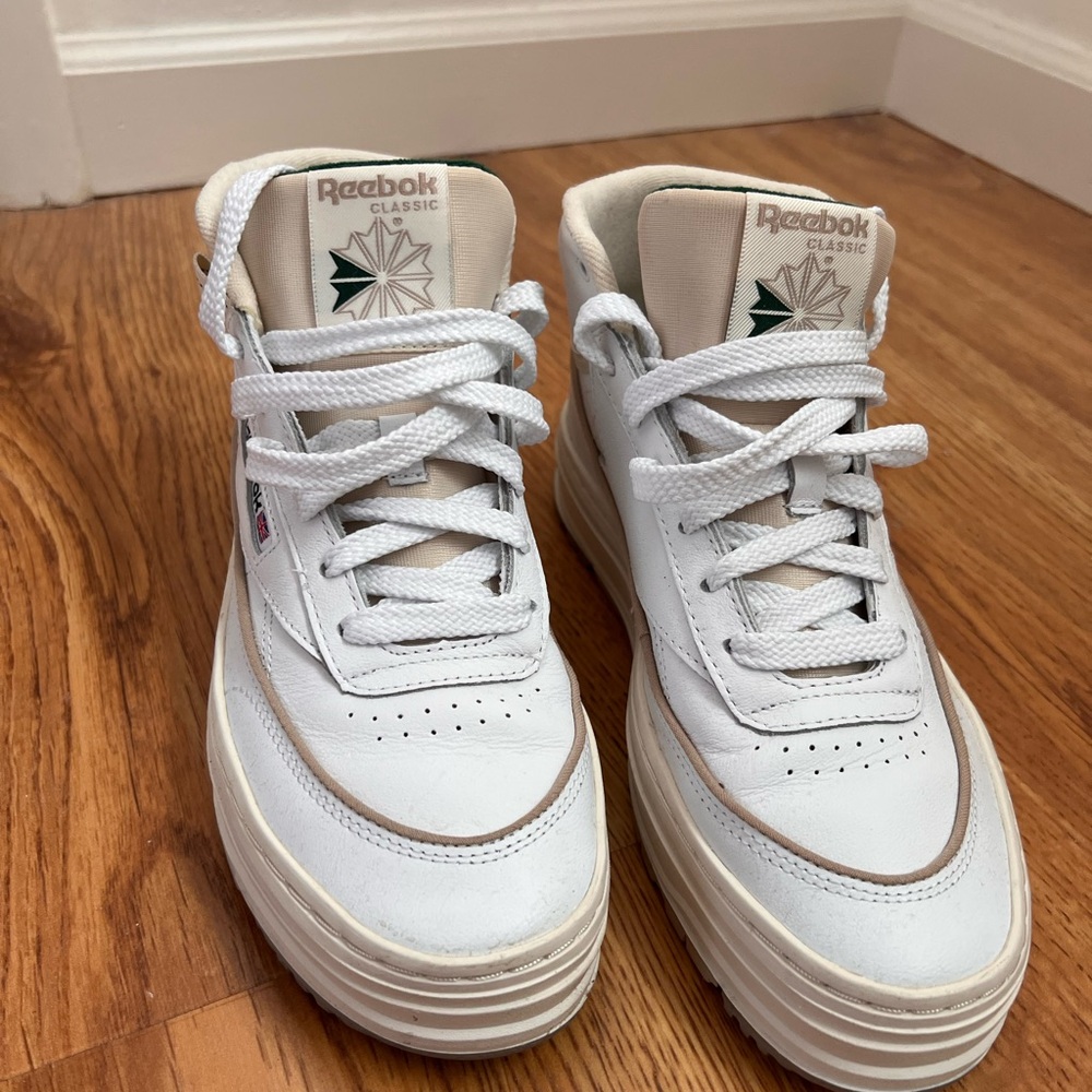 Reebok Club C Geo Mid Women's Shoes